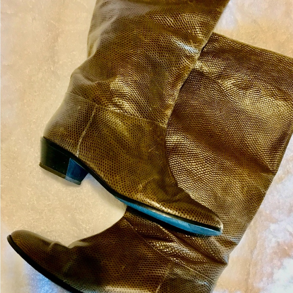 Elegant Textured Brown Heeled Boots, from Italy. Beautifully made